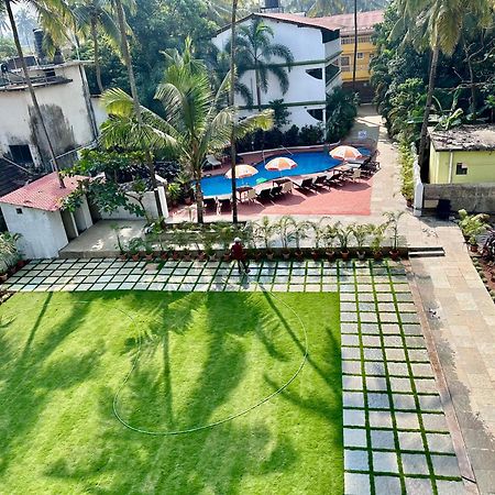 Silver Sands Sunshine - Angaara Candolim Bagian luar foto