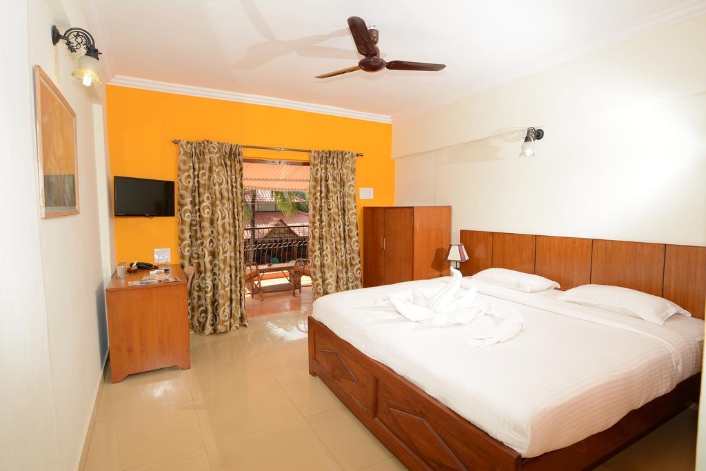 Silver Sands Sunshine - Angaara Candolim Ruang foto