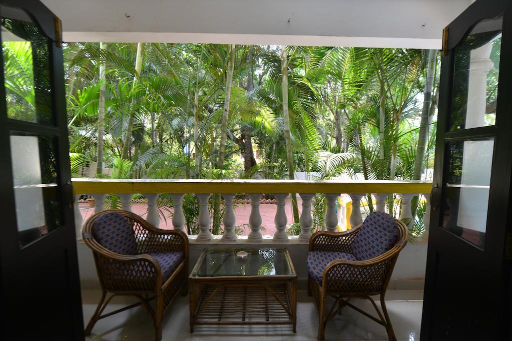 Silver Sands Sunshine - Angaara Candolim Bagian luar foto