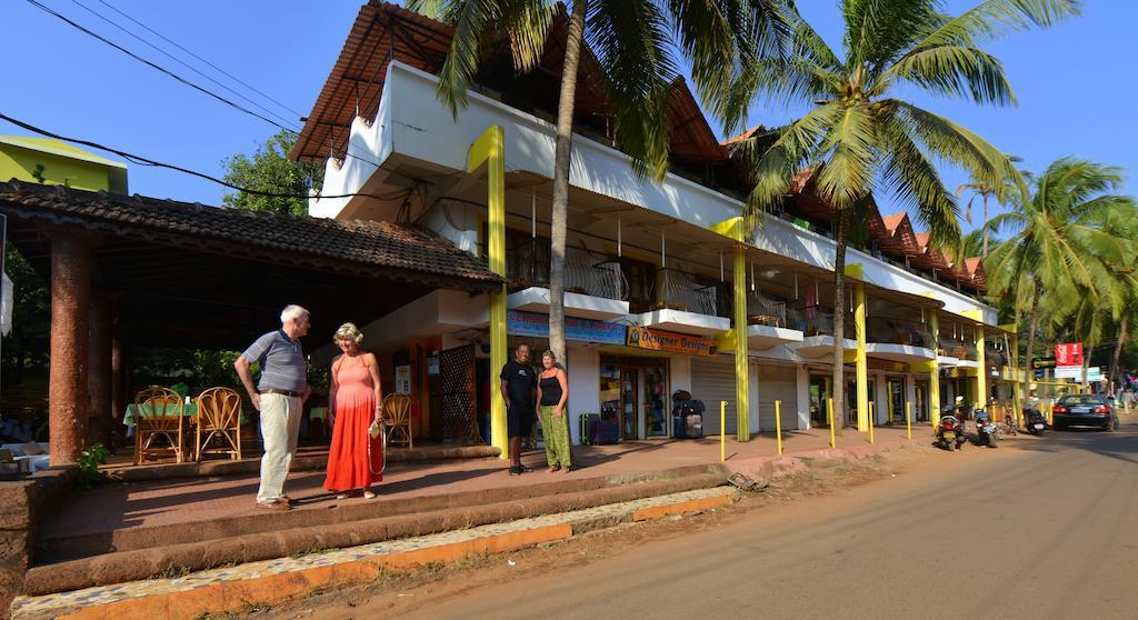 Silver Sands Sunshine - Angaara Candolim Bagian luar foto